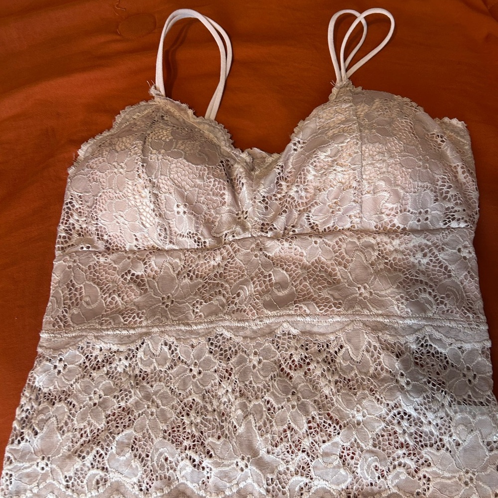 Elegant Light Pink Lace Camisole